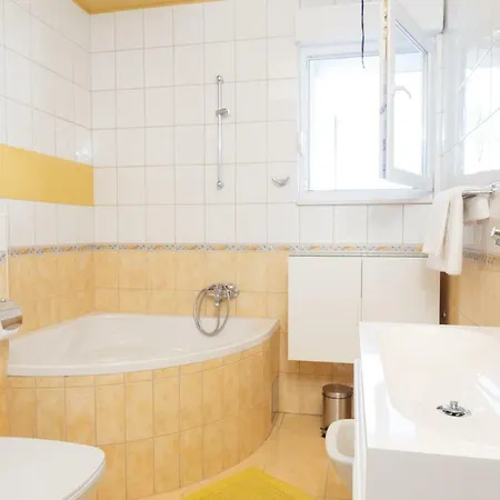 Penthaus With Jacuzzi شقة *