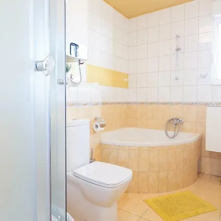 شقة Penthaus With Jacuzzi *